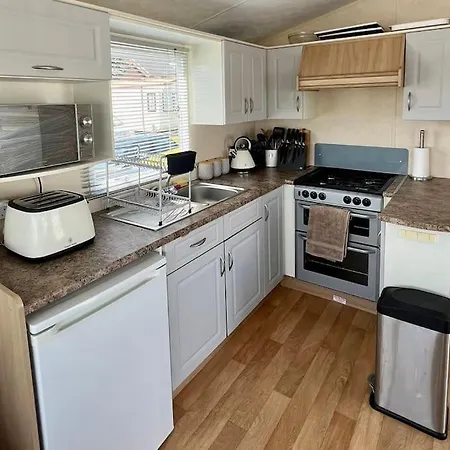 8 Berth Pet Friendly Caravan, Penrhyn Bay, Llandudno Exterior photo