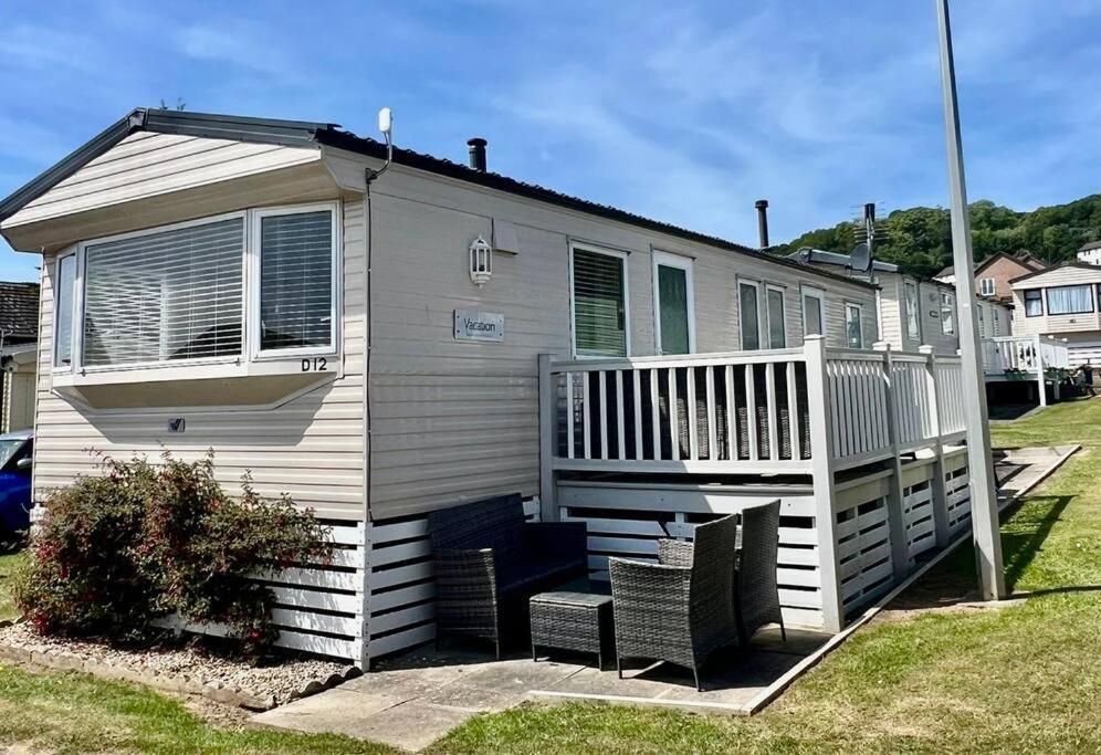 8 Berth Pet Friendly Caravan, Penrhyn Bay, Holiday home *
